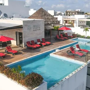 https://grand-fifty-suites.quintano-roohotels.com
